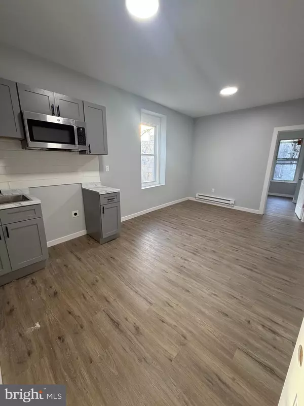 Philadelphia, PA 19132,2260 N 16TH ST