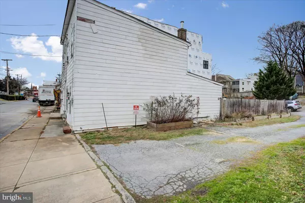 Frederick, MD 21701,208 BROADWAY ST