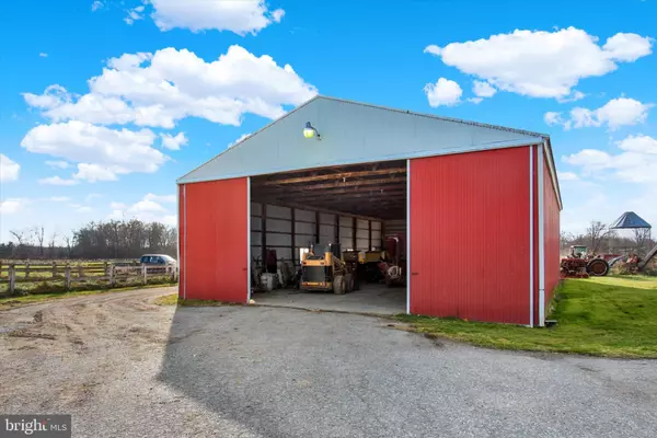 New Oxford, PA 17350,2894 OXFORD RD