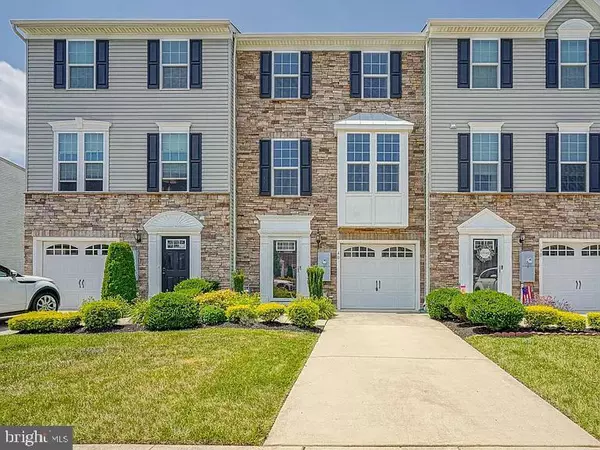 40 VILLAGE GREEN LN, Sicklerville, NJ 08081