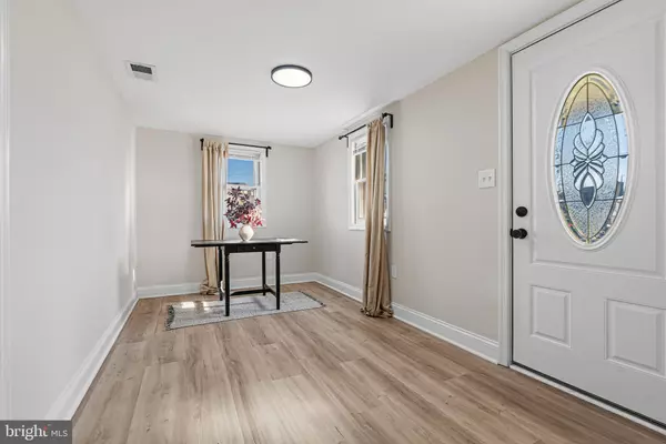 Dundalk, MD 21222,7812 MEATH RD