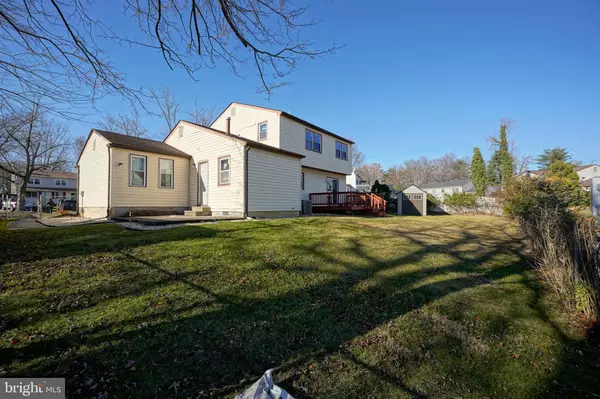 Lawnside, NJ 08045,523 CARVER CT