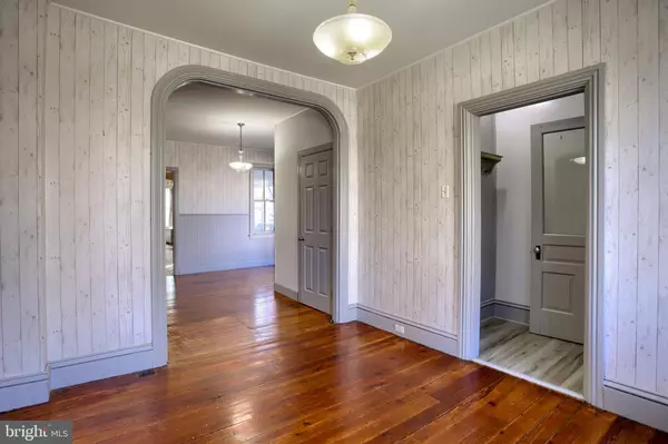 Carlisle, PA 17013,411 N BEDFORD ST