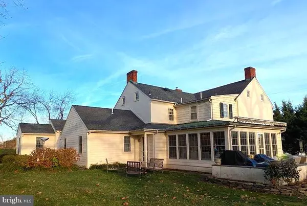 Doylestown, PA 18902,4936 CURLY HILL RD