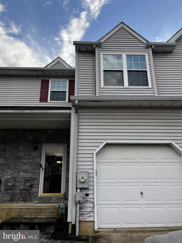 142 SHINN CIR, Wilmington, DE 19808