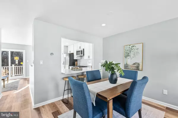 Alexandria, VA 22315,6208 LES DORSON LN