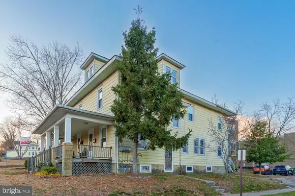 Pitman, NJ 08071,148 E HOLLY AVE