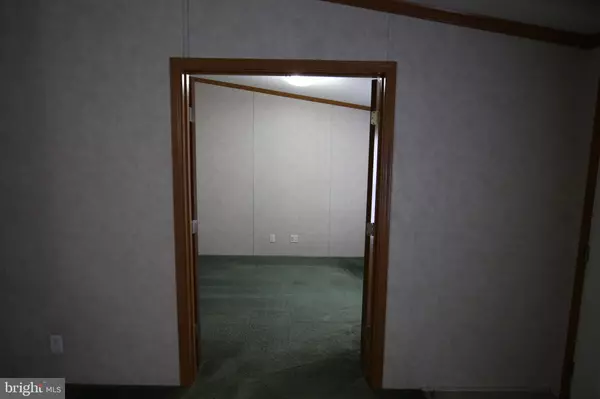 Manheim, PA 17545,2437 LEBANON RD