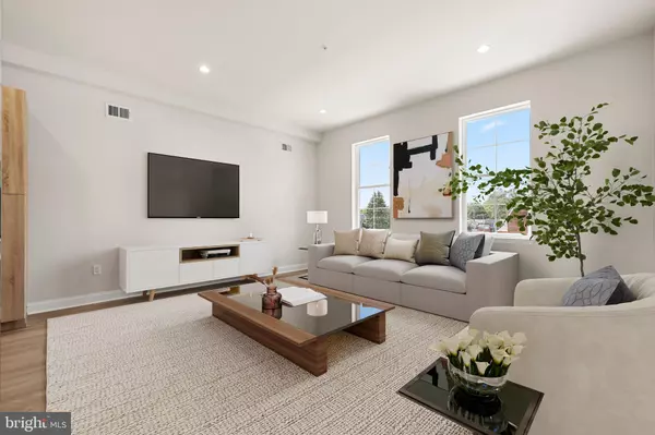 Philadelphia, PA 19131,4032 (4050) MARILYN (CONSHOHOCKEN AVE) DR