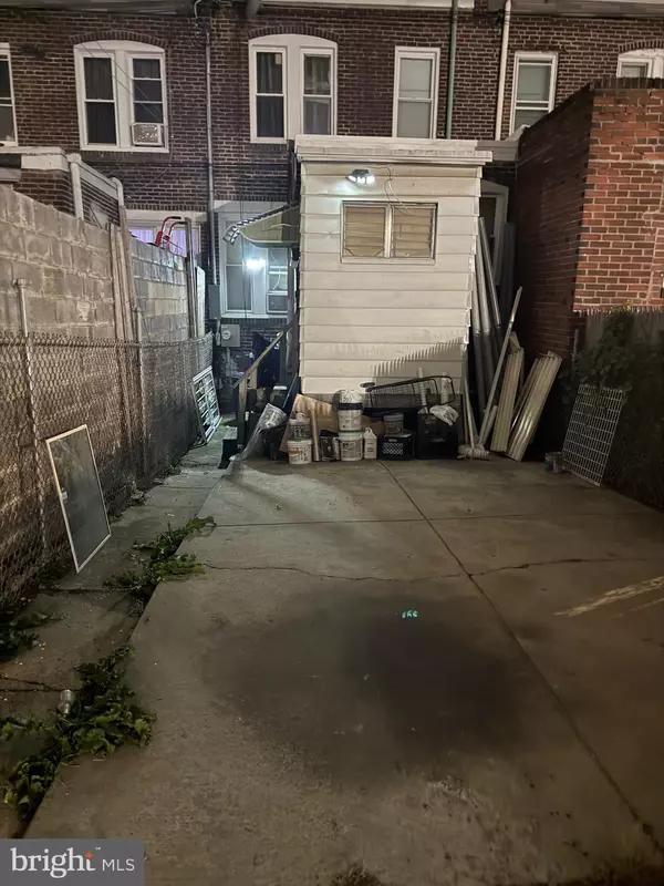 Philadelphia, PA 19120,429 E MENTOR ST