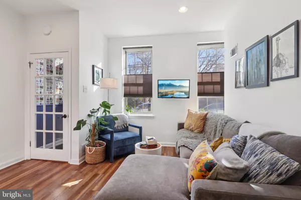 Philadelphia, PA 19123,908 N ORIANNA ST