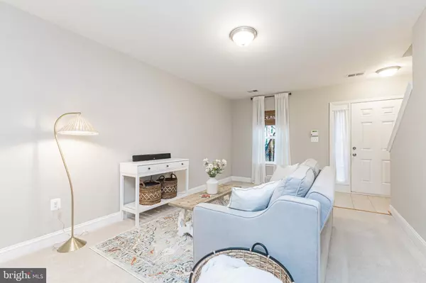 Triangle, VA 22172,4336 POTOMAC HIGHLANDS CIR #51