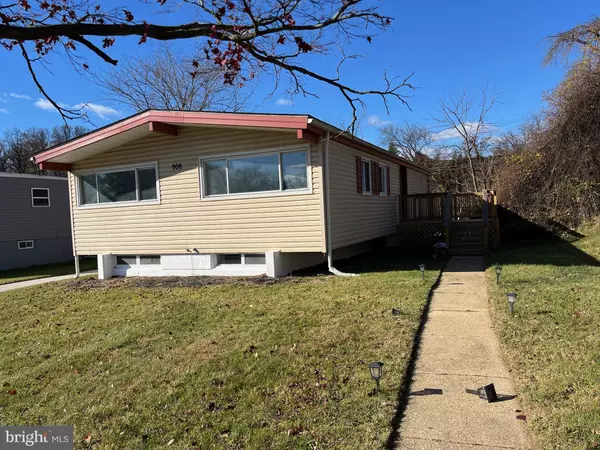 906 SCOTTS HILL DR, Pikesville, MD 21208