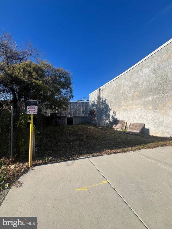 Philadelphia, PA 19146,1302-06 S HARMONY ST