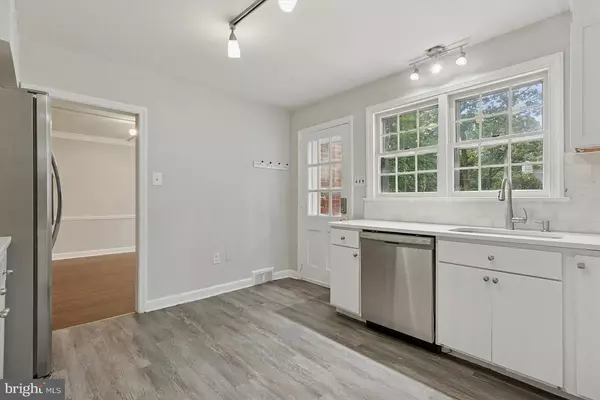 Wayne, PA 19087,310 PINE TREE RD