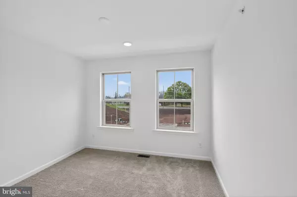 Royersford, PA 19468,107 BEACON CT #10104