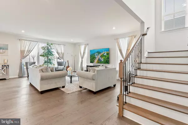 Woodbridge, VA 22192,4554 MORLEY LOOP