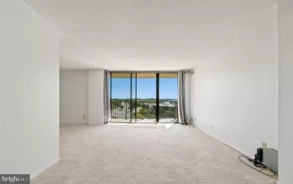 Rockville, MD 20850,118 MONROE ST #118-1109