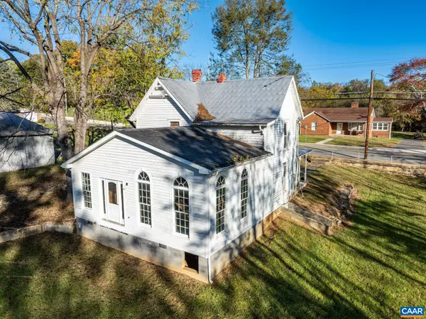 Stanardsville, VA 22973,276 MAIN ST