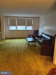 Philadelphia, PA 19154,3230 COMLY RD