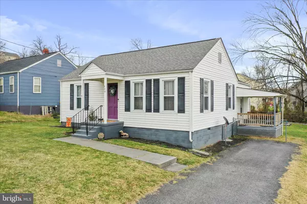 Strasburg, VA 22657,338 STONEWALL ST