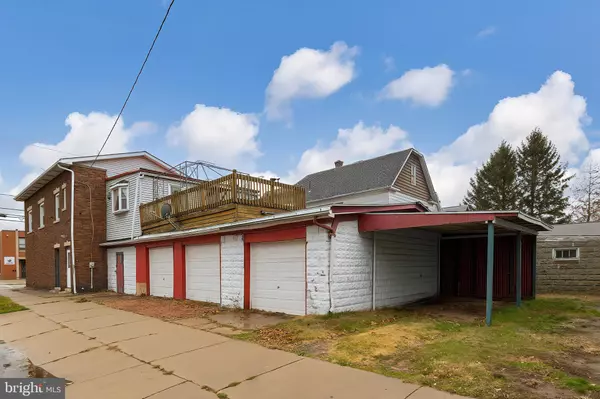 Erie, PA 16503,649 HESS AVE