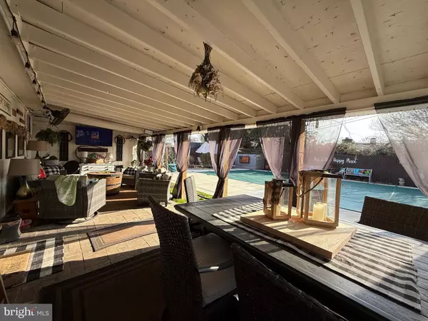 Glen Burnie, MD 21060,111 N BEND TER