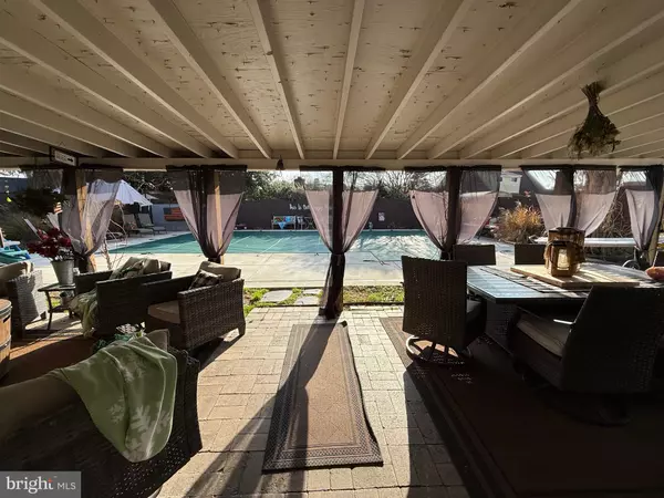 Glen Burnie, MD 21060,111 N BEND TER