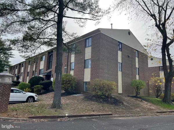 Philadelphia, PA 19115,9921 BUSTLETON AVE #Q-9