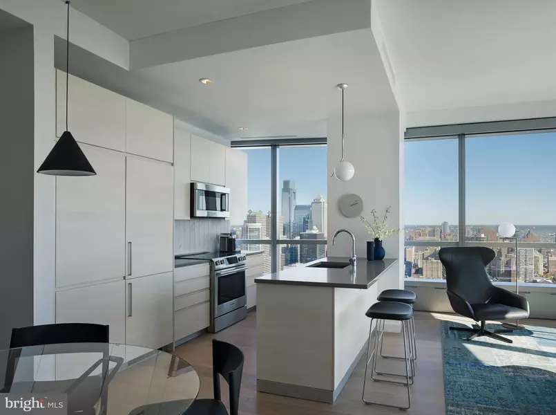 2930 WALNUT STREET #3811, Philadelphia, PA 19104