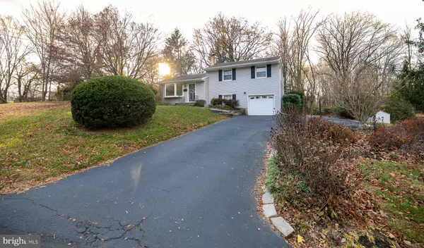 Feasterville Trevose, PA 19053,2016 SHADYBROOK LN