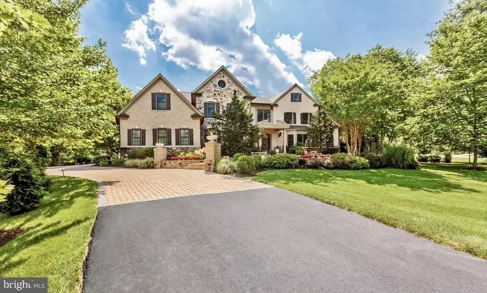 8340 SPRINGHAVEN GARDEN LN, Mclean, VA 22102