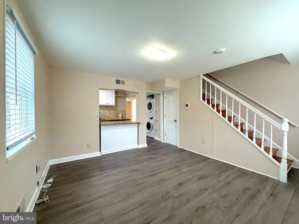 Arlington, VA 22204,5612 7TH RD S