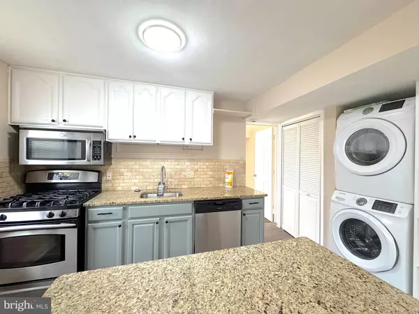 Arlington, VA 22204,5612 7TH RD S