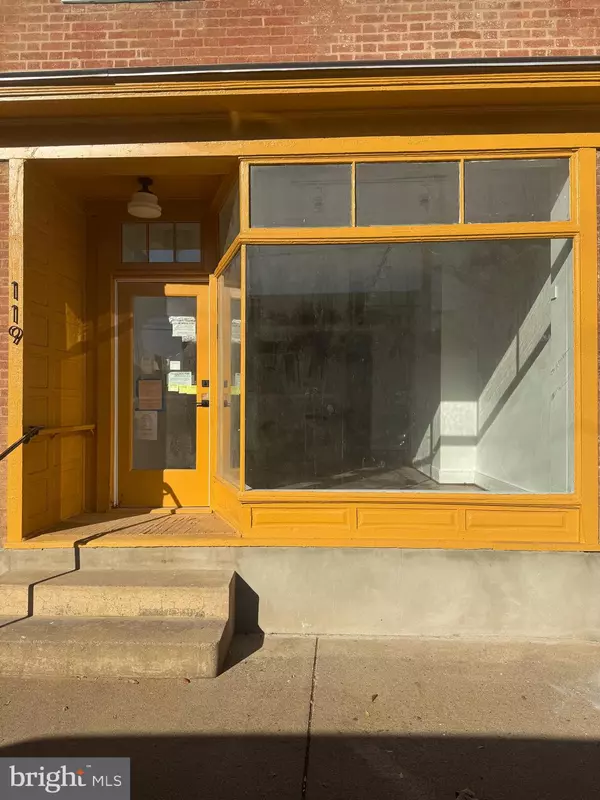 Woodstock, VA 22664,119 N MAIN ST