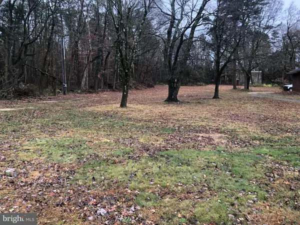 533 W SHERMAN AVE, Vineland, NJ 08360