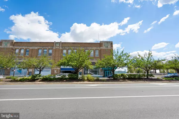 Philadelphia, PA 19106,3 N CHRISTOPHER COLUMBUS BLVD #306