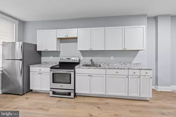 652 BARTLETT AVE, Baltimore, MD 21218