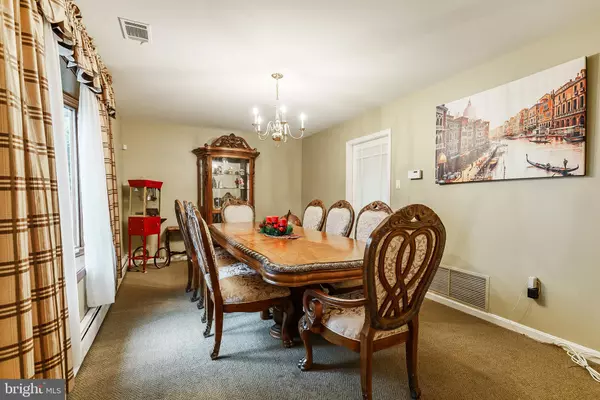 Jenkintown, PA 19046,841 RODMAN AVE