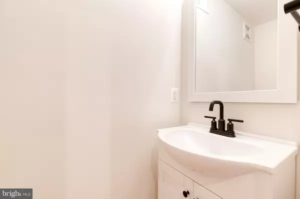 Baltimore, MD 21224,814 GRUNDY ST