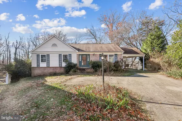 7013 STONE MILL PL, Alexandria, VA 22306