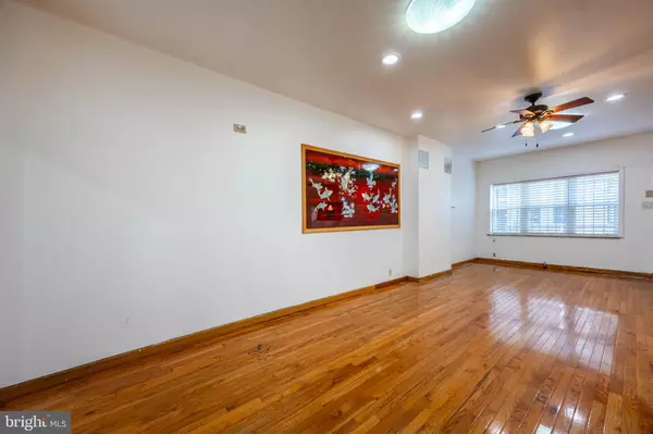 Philadelphia, PA 19148,628 MCCLELLAN ST