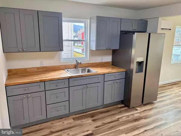 Parryville, PA 18244,253 MAIN ST