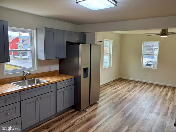 Parryville, PA 18244,253 MAIN ST