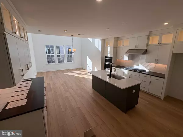 Princeton, NJ 08540,8207 DONATELLO DR #872