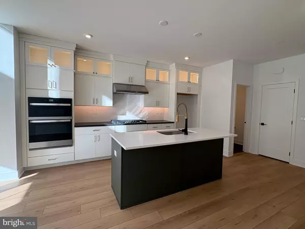 Princeton, NJ 08540,8207 DONATELLO DR #872