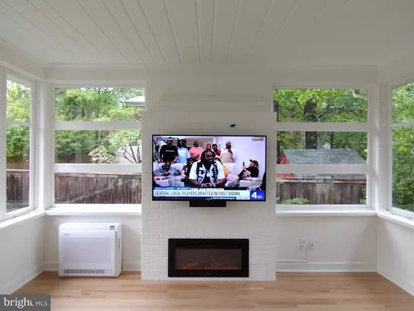 Alexandria, VA 22302,1723 OAKCREST DRIVE