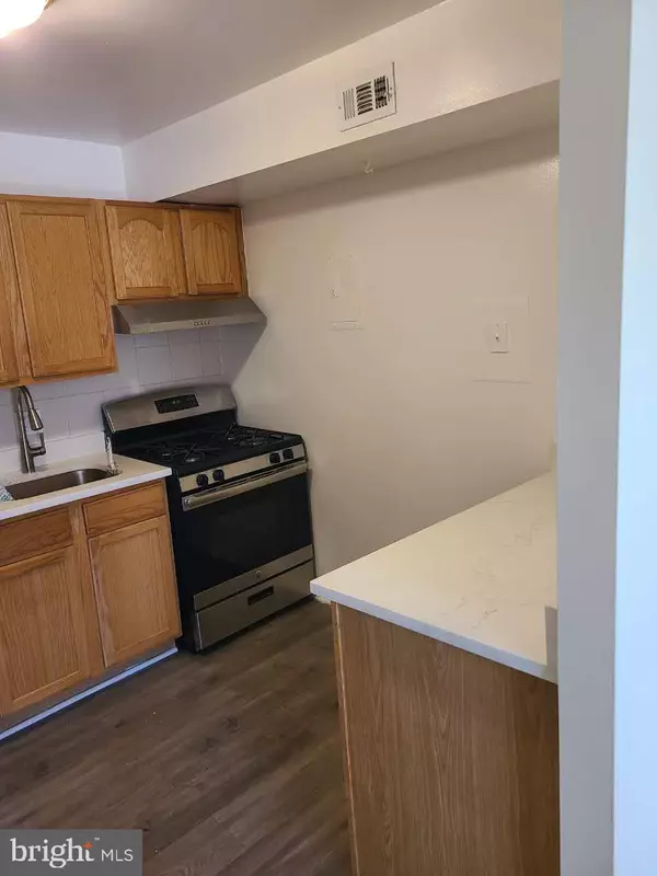 Greenbelt, MD 20770,8685 GREENBELT RD #102