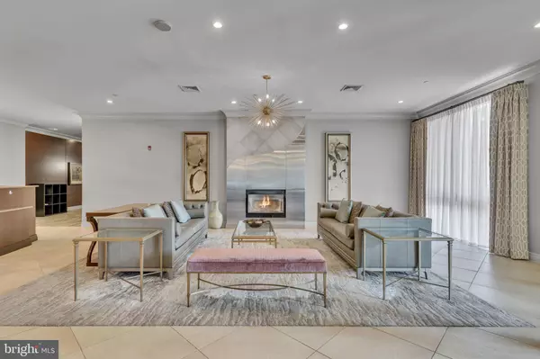 Alexandria, VA 22303,2451 MIDTOWN AVE #1413