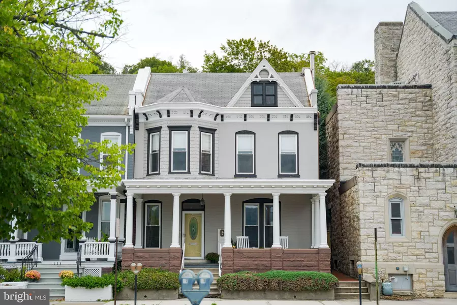 125 E 3RD ST, Lewistown, PA 17044